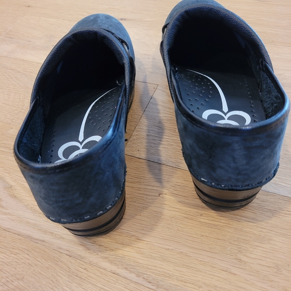 b.o.c Peggy Leather Upper Clogs - Picture 5 of 6